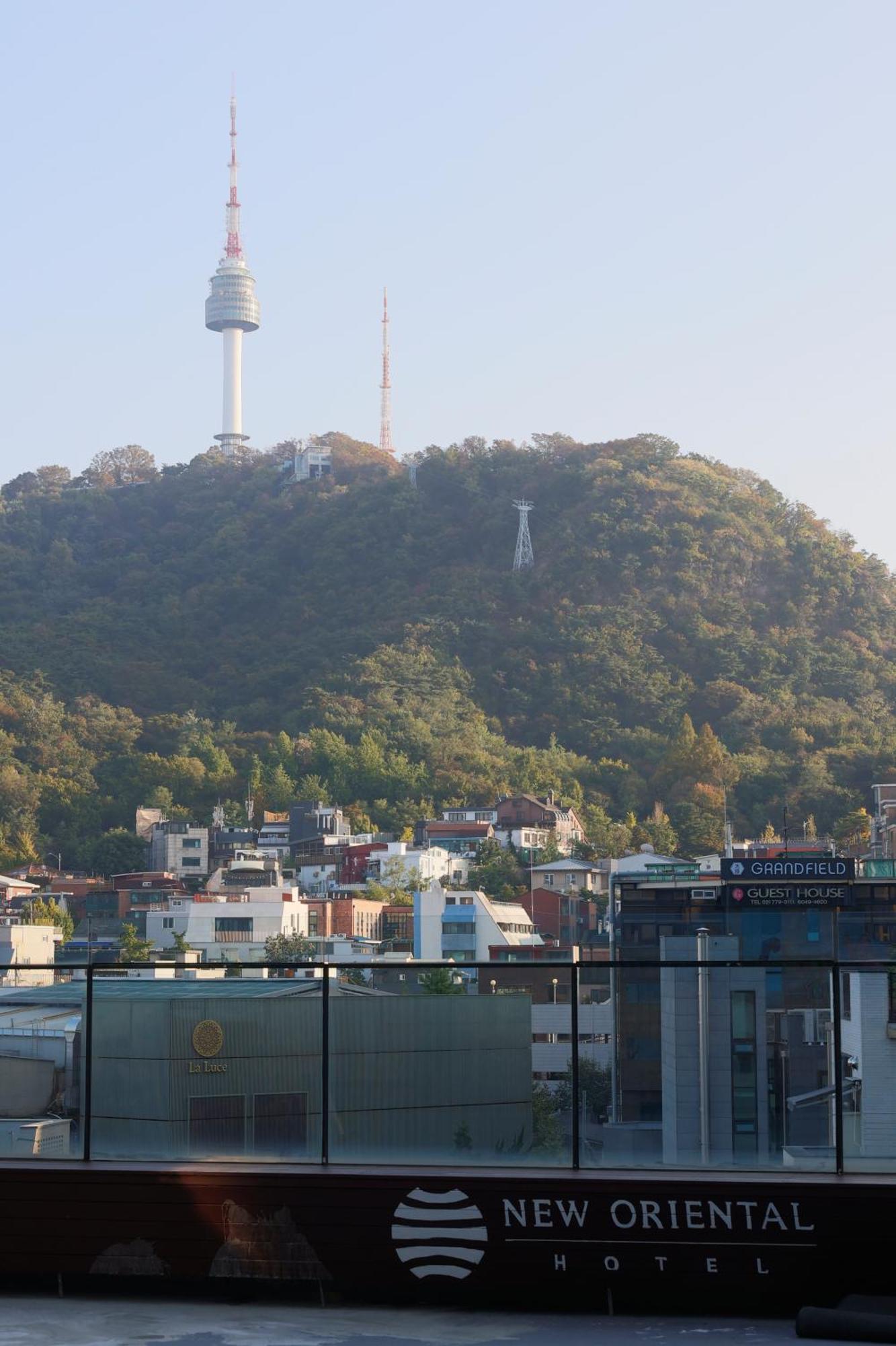 Hotel New Oriental Myeongdong Сеул Екстер'єр фото