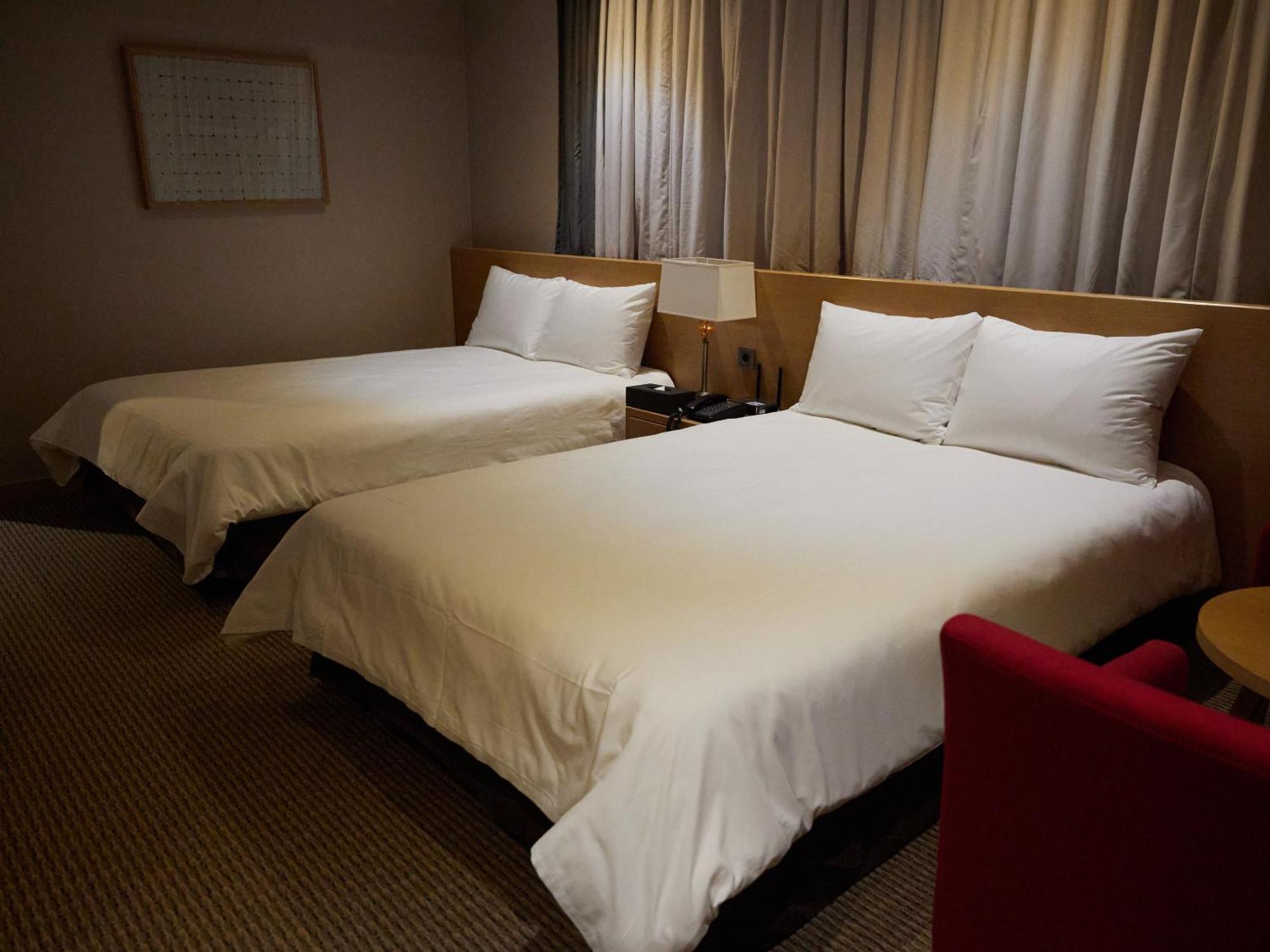 Hotel New Oriental Myeongdong Сеул Екстер'єр фото